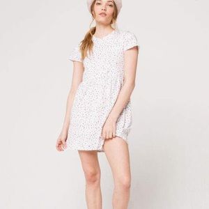 tilly’s ivy and main ditsy babydoll dress (NWT)🌸